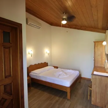 ホテル エリーズ ホーム 3*