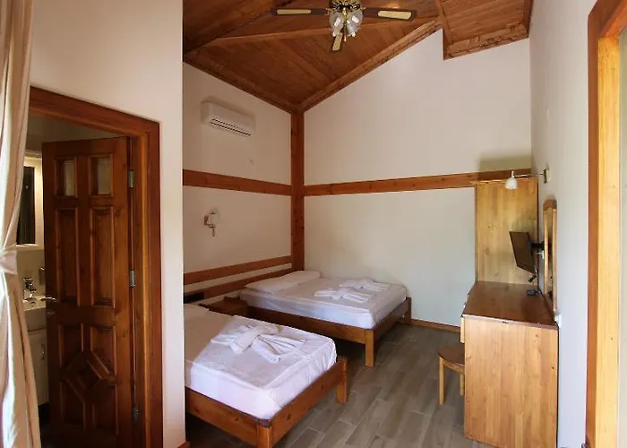 エリーズ ホーム 3*